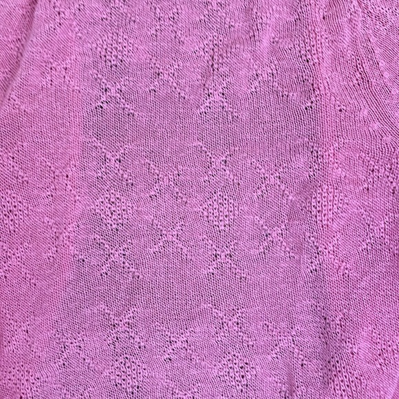 NWOT Women’s Gap size xs shrug w/sleeves. Beautiful pink shade. Ties in front. - Picture 6 of 7